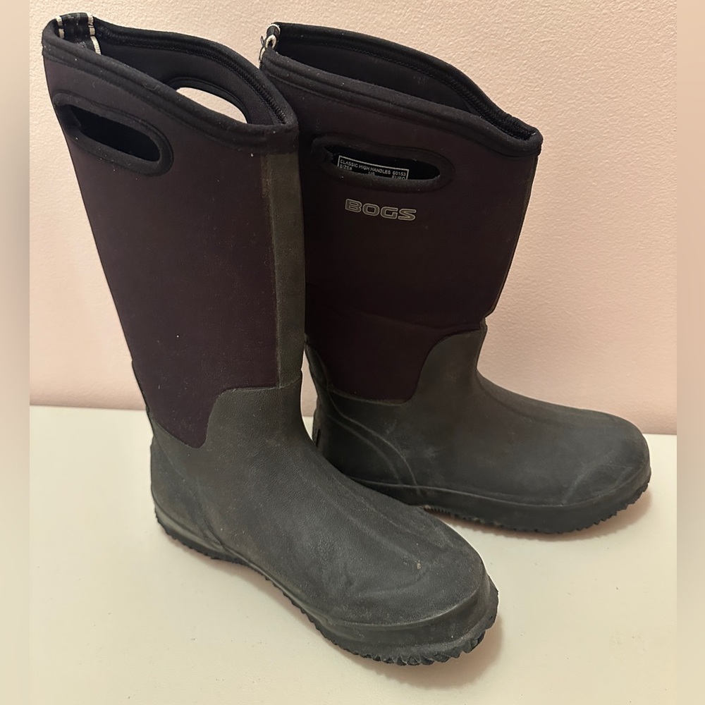 Bogs Women’s Classic High Handle All-Weather Waterproof Boot